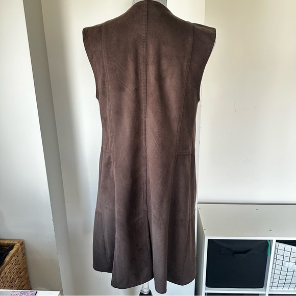 Melanie Lyne Brown Faux Suede Longline Vest Size 2 (Fits Larger) - Picture 4 of 11